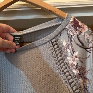 Floral Accent Gray Women's Top